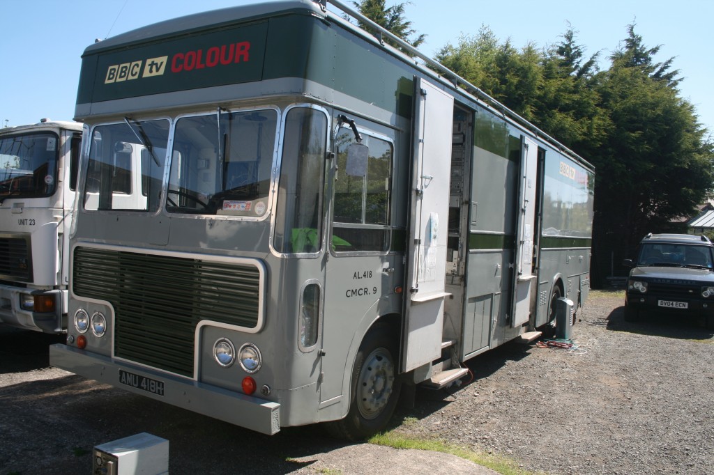 North 3 - Type 2 Colour Mobile Control Room (MCR)